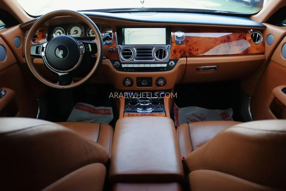 Rolls Royce Wraith 2014 for Sale in Sharjah Image-7