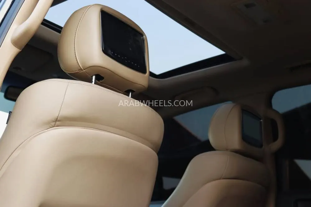 Toyota Land Cruiser 2015 for Sale in Sharjah Image-8