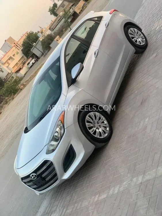 هيونداي إلنترا 2016 for Sale in رأس الخيمة Image-3