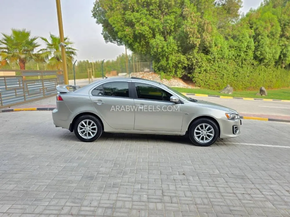Mitsubishi Lancer 2017 for Sale in Sharjah Image-5