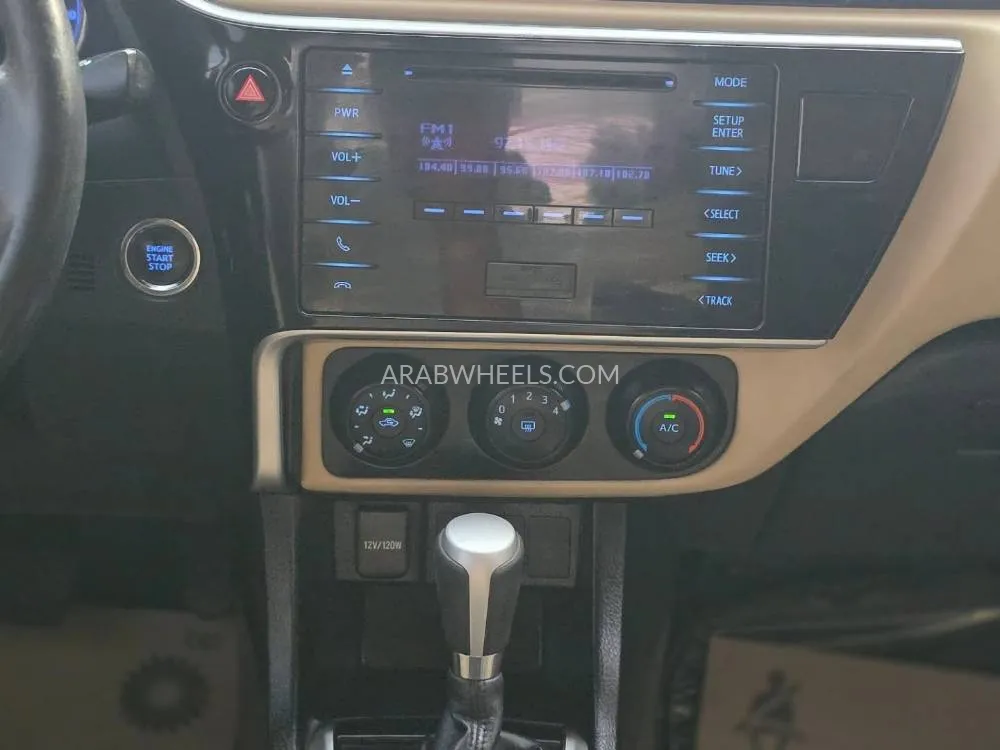 Toyota Corolla 2017 for Sale in Sharjah Image-13