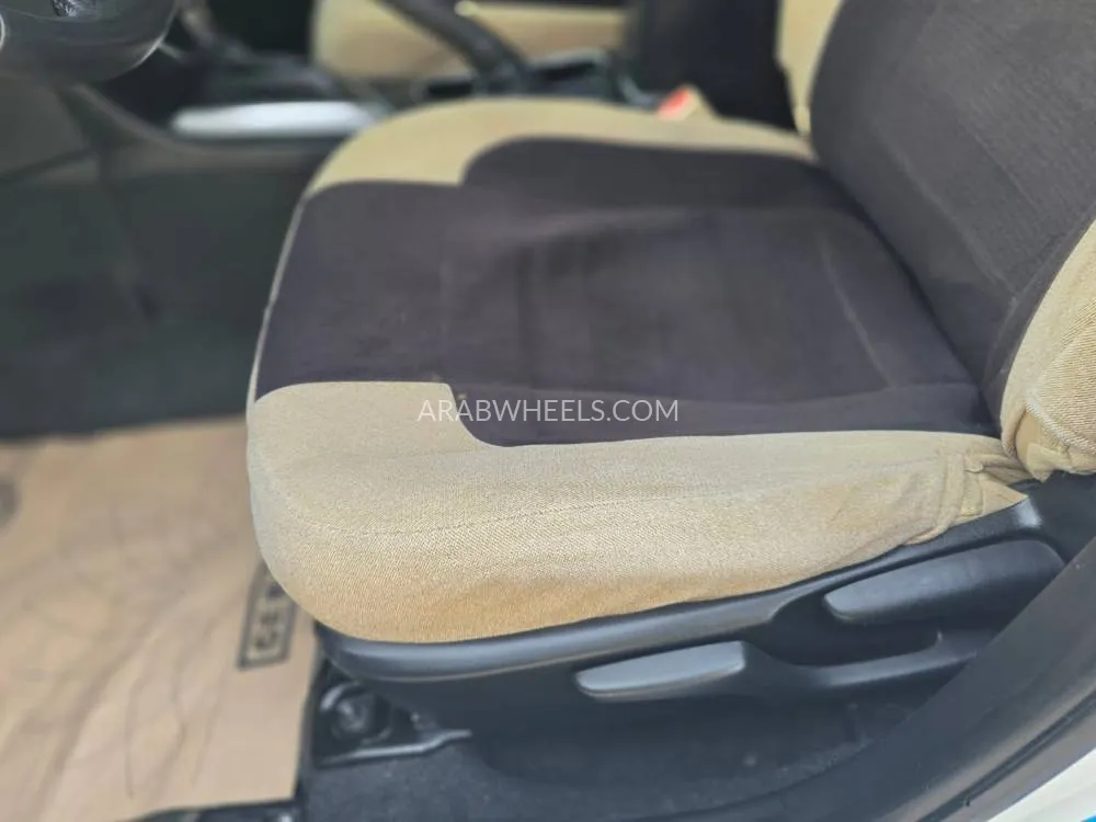 Toyota Corolla 2017 for Sale in Sharjah Image-17