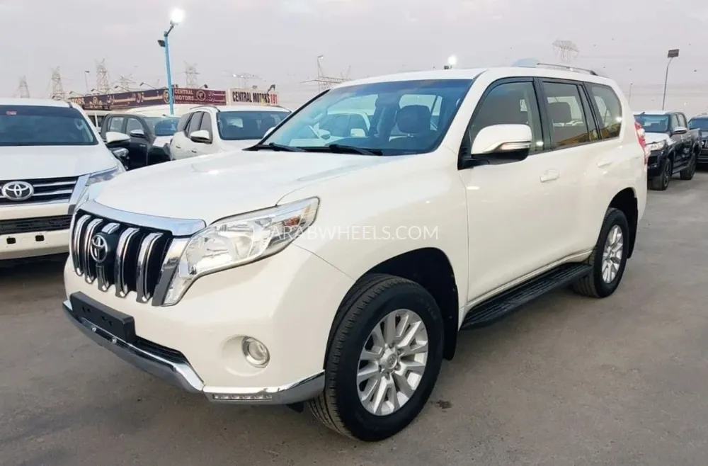 Toyota Land Cruiser Prado 2017 for Sale in Dubai Image-3