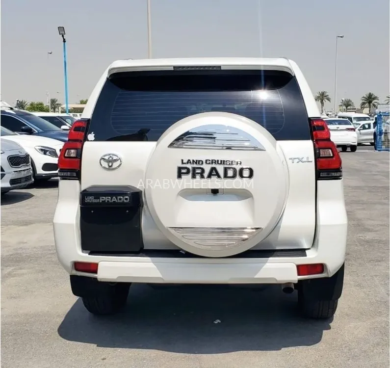 تويوتا لاند كروزر برادو 2019 for Sale in دبي Image-17