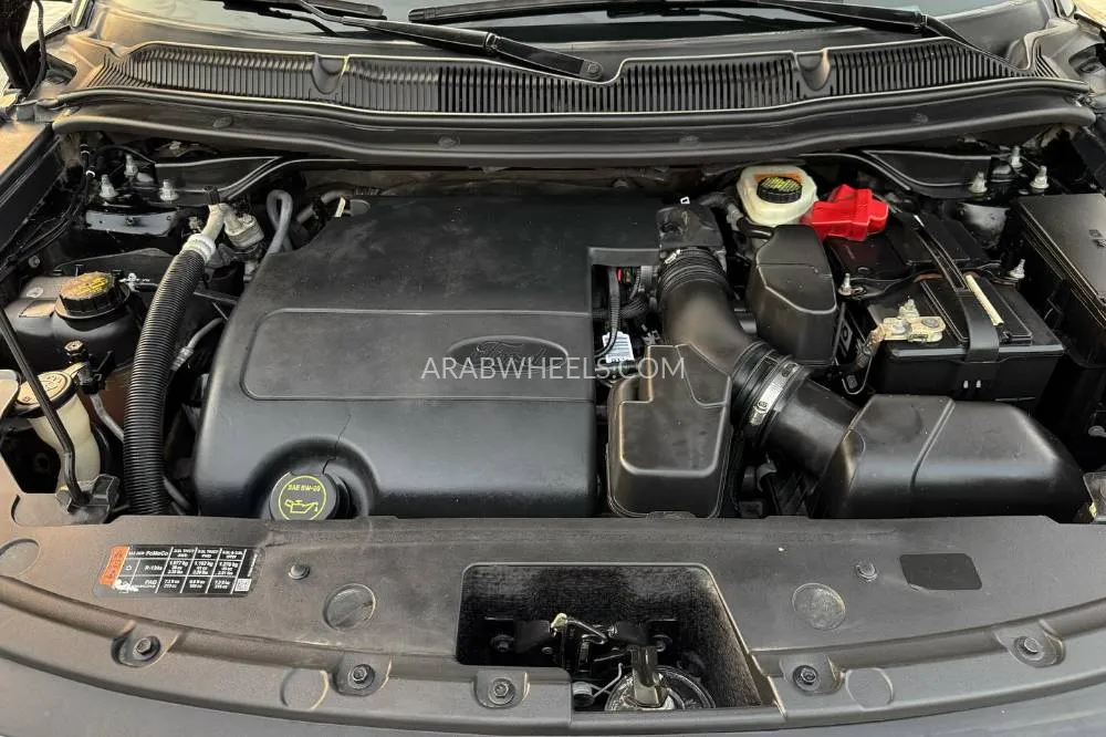 Ford Explorer 2016 for Sale in Dubai Image-2