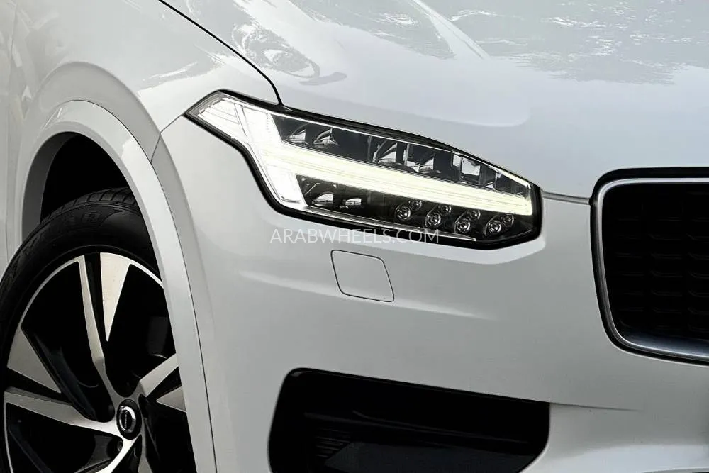 Volvo XC90 2020 for Sale in Dubai Image-2