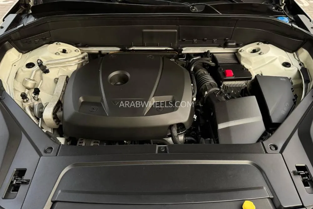 Volvo XC90 2020 for Sale in Dubai Image-3