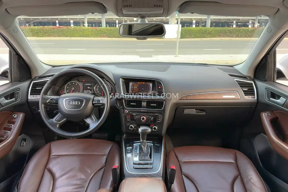 Audi Q5 2016 for Sale in Dubai Image-5