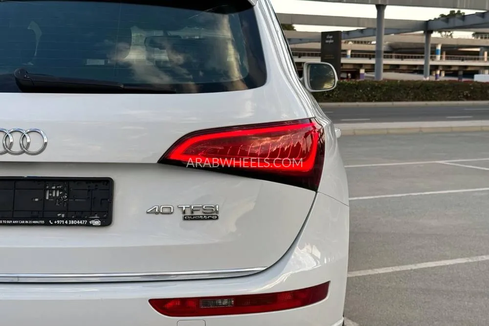 Audi Q5 2016 for Sale in Dubai Image-9