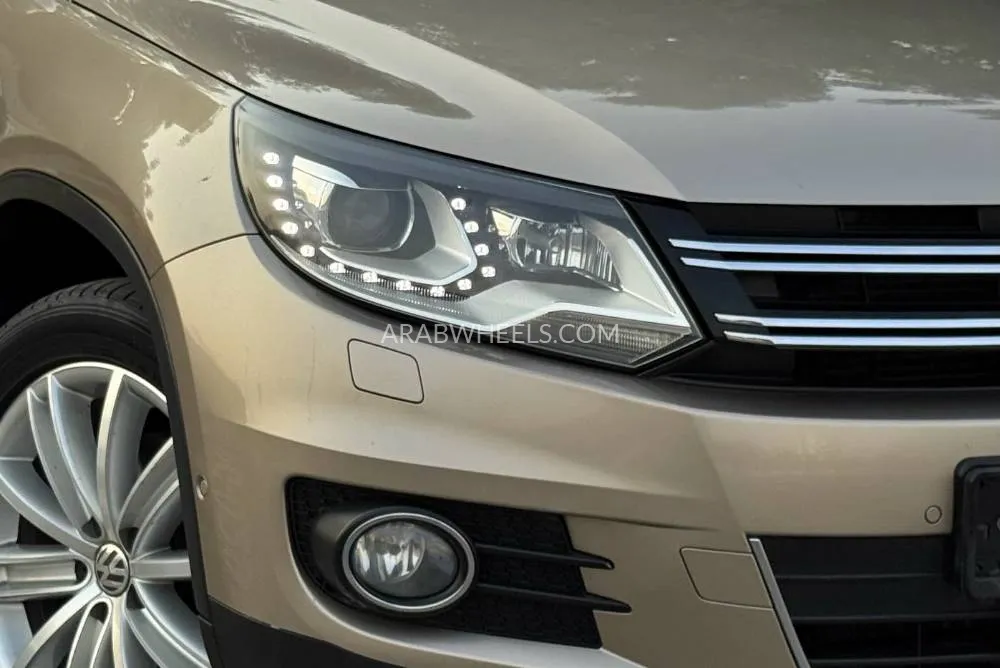 Volkswagen Touareg 2016 for Sale in Dubai Image-2