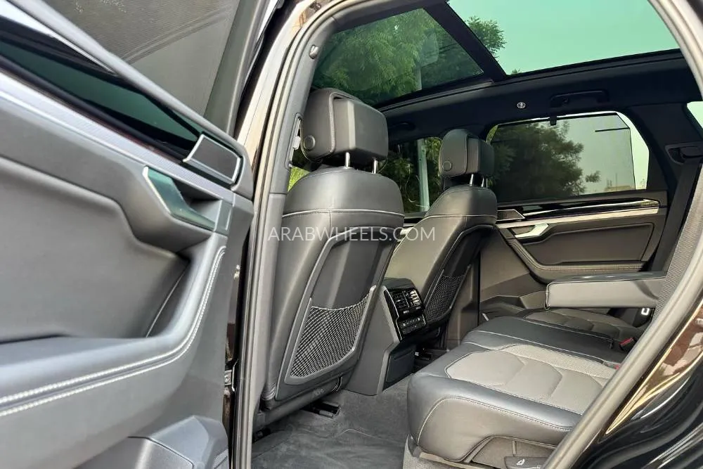 Volkswagen Touareg 2023 for Sale in Dubai Image-14