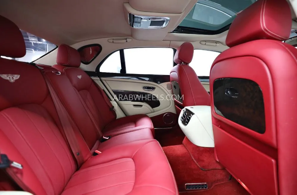 بينتلي مولسان 2013 for Sale in الشارقة Image-12