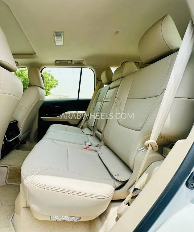 Toyota Land Cruiser 2022 for Sale in Dubai Image-6