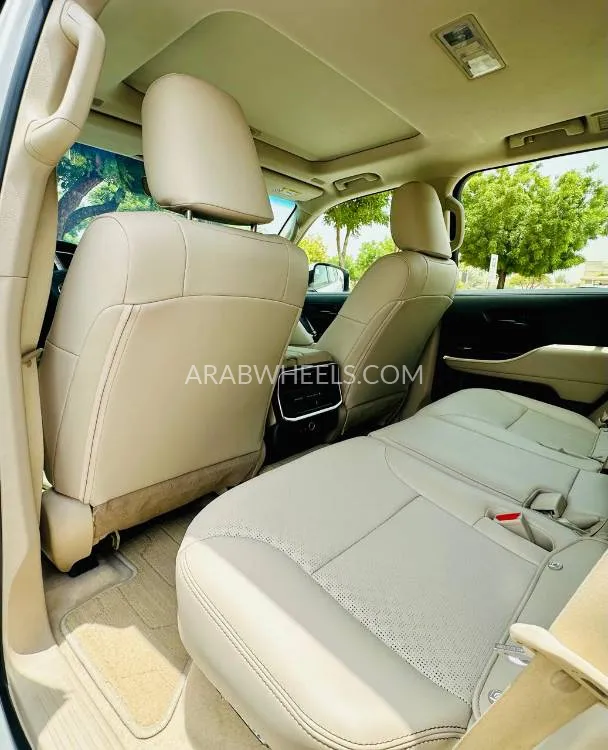 Toyota Land Cruiser 2022 for Sale in Dubai Image-9