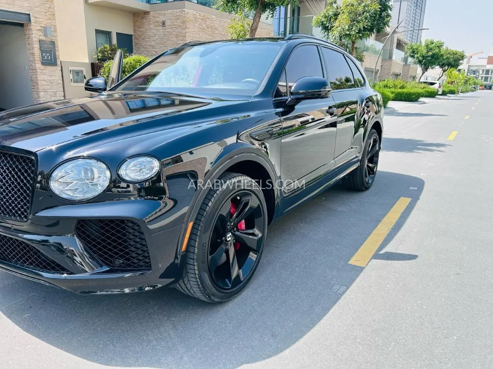 Bentley Bentayga 2022 for Sale in Dubai Image-2