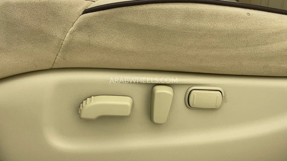 Nissan Patrol 2023 for Sale in Dubai Image-21