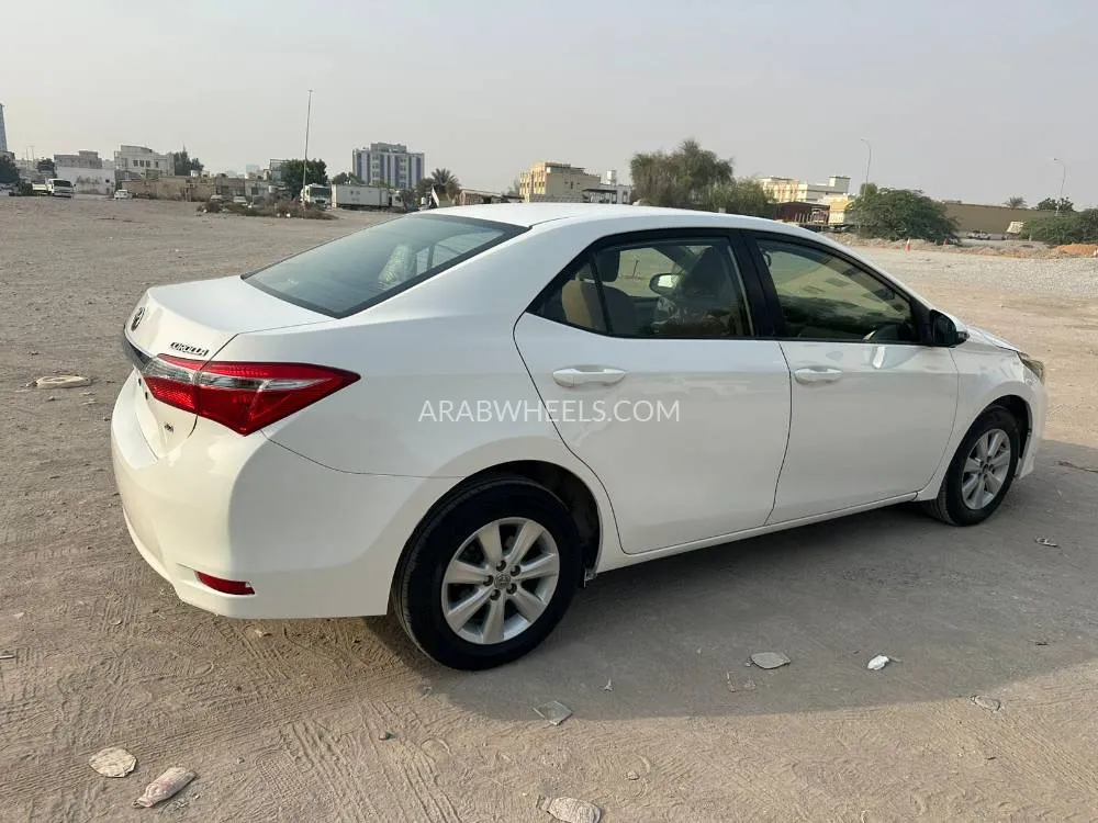 Toyota Corolla 2014 for Sale in Ras Al Khaimah Image-11