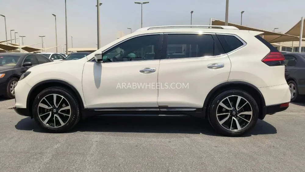 Nissan X-Trail 2018 for Sale in Sharjah Image-5