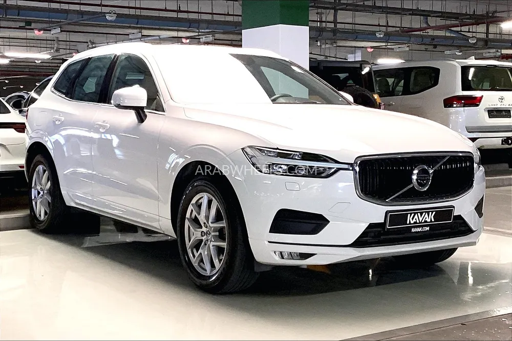 Volvo XC60 2020 for Sale in Sharjah Image-3