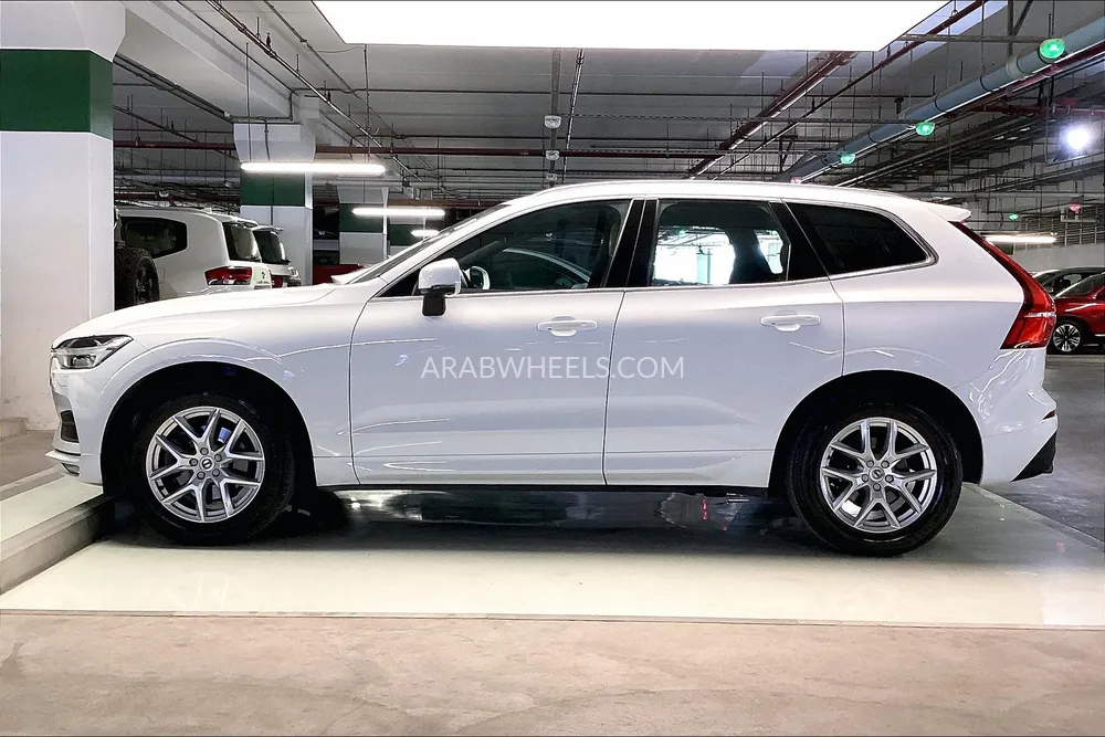 Volvo XC60 2020 for Sale in Sharjah Image-8