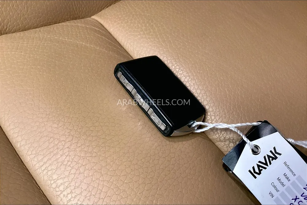 Volvo XC60 2020 for Sale in Sharjah Image-16