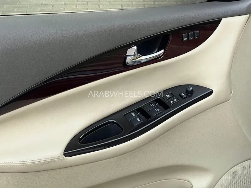 Infiniti QX50 2015 for Sale in Dubai Image-5