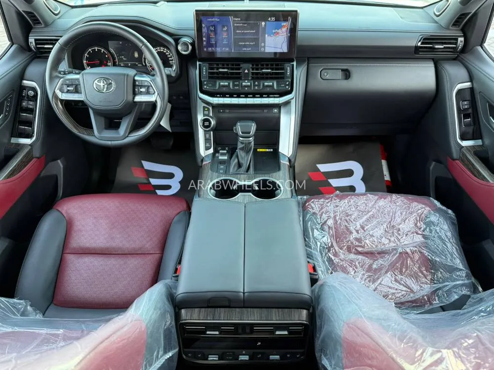 Toyota Land Cruiser 2024 for Sale in Abu Dhabi Image-5