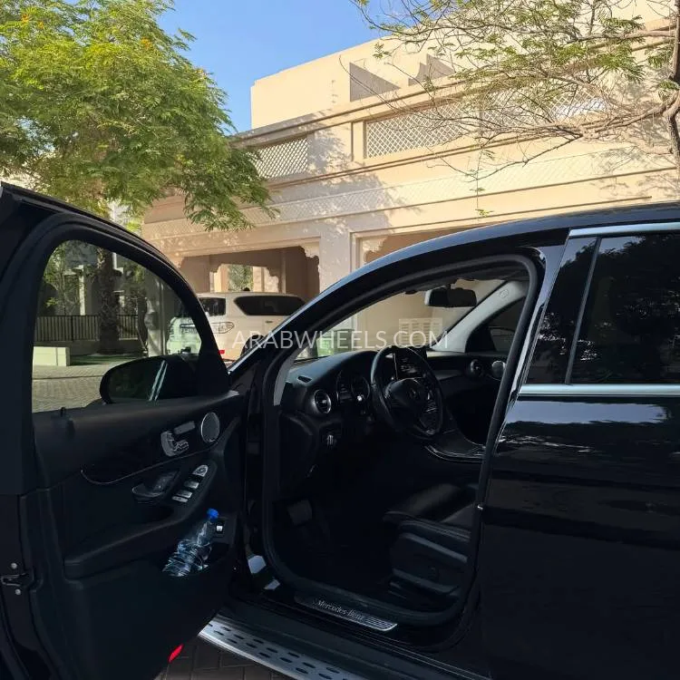 مرسيدس بنز GLC كلاس 2017 for Sale in دبي Image-2