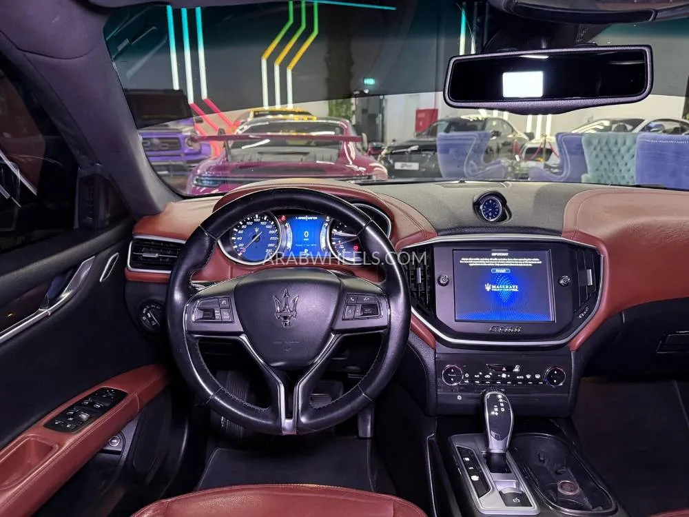 مازيراتي جيبلي 2015 for Sale in دبي Image-11