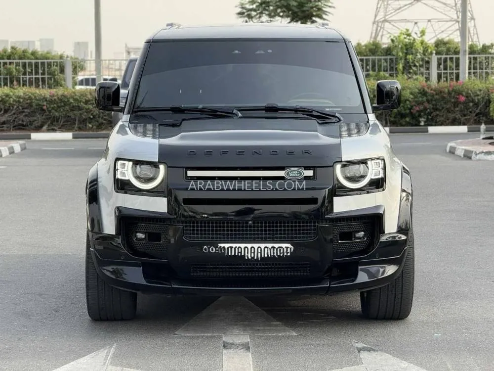Land Rover Defender 2021 for Sale in Dubai Image-2