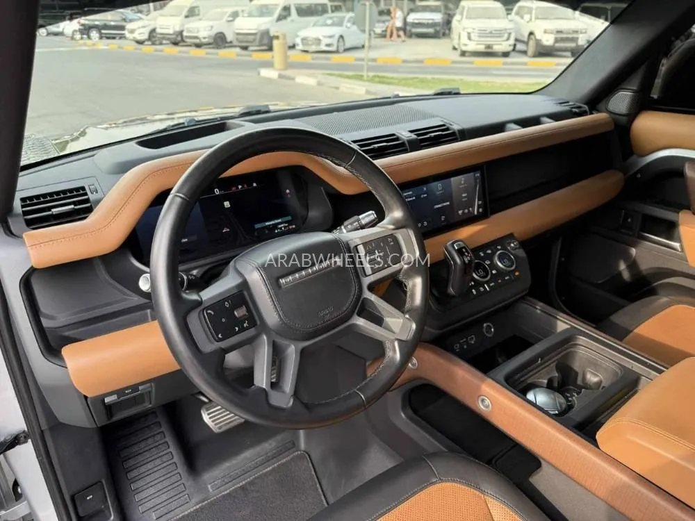 Land Rover Defender 2021 for Sale in Dubai Image-8