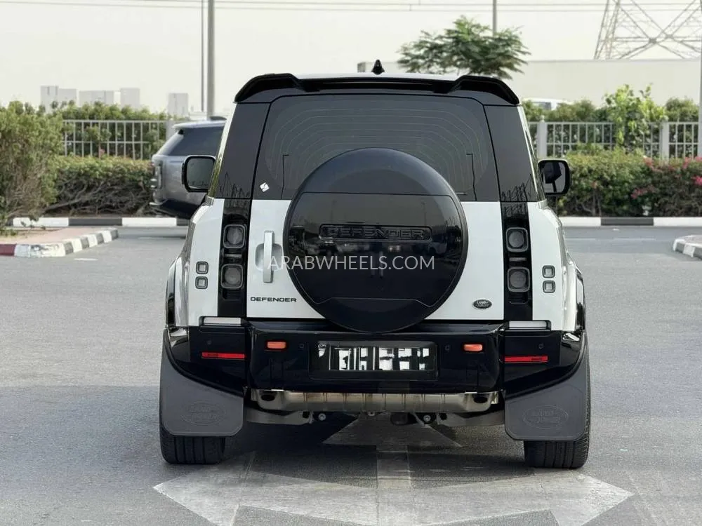 Land Rover Defender 2021 for Sale in Dubai Image-12