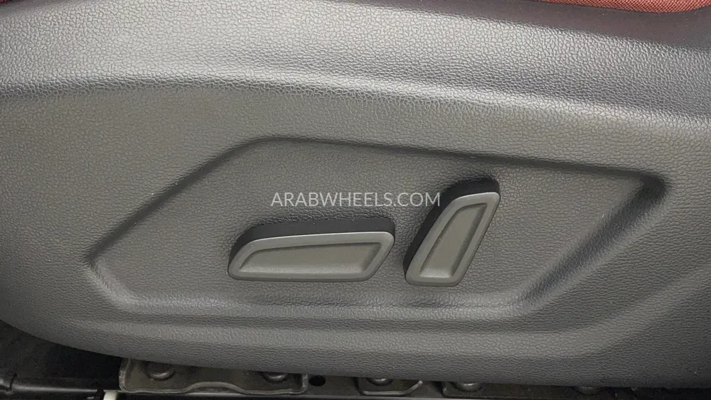 إم جي RX5 2024 for Sale in دبي Image-24