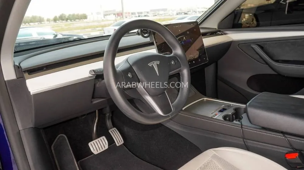 Tesla Model Y 2023 for Sale in Sharjah Image-6