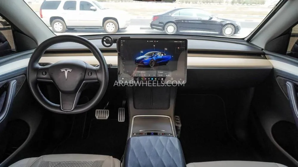 Tesla Model Y 2023 for Sale in Sharjah Image-7