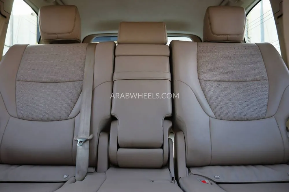 Toyota Land Cruiser 2022 for Sale in Sharjah Image-8