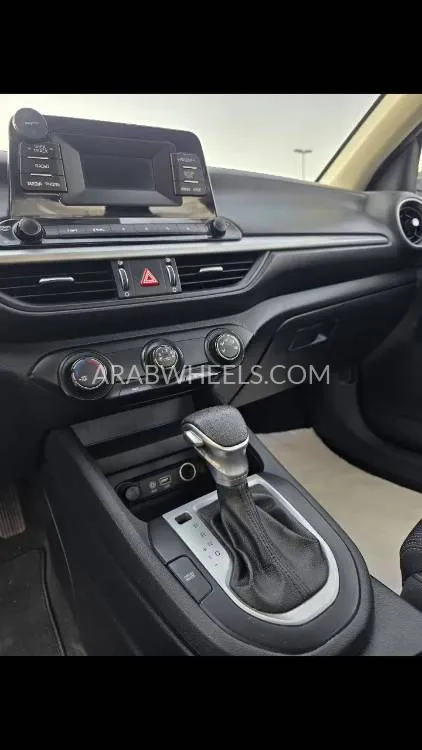 Kia Cerato 2019 for Sale in Sharjah Image-12