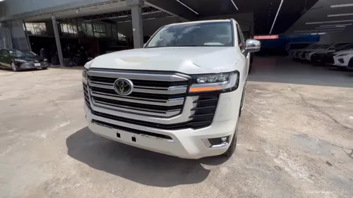 Toyota Land Cruiser 3.5T VXR 2022