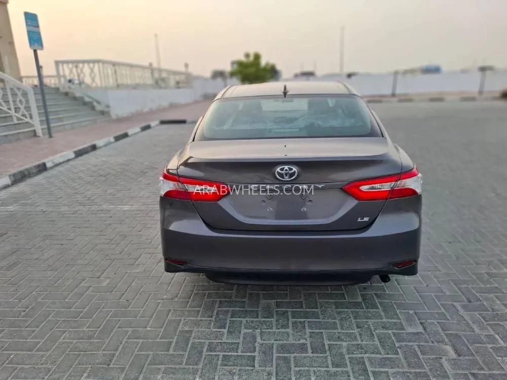Toyota Camry 2019 for Sale in Ajman Image-10