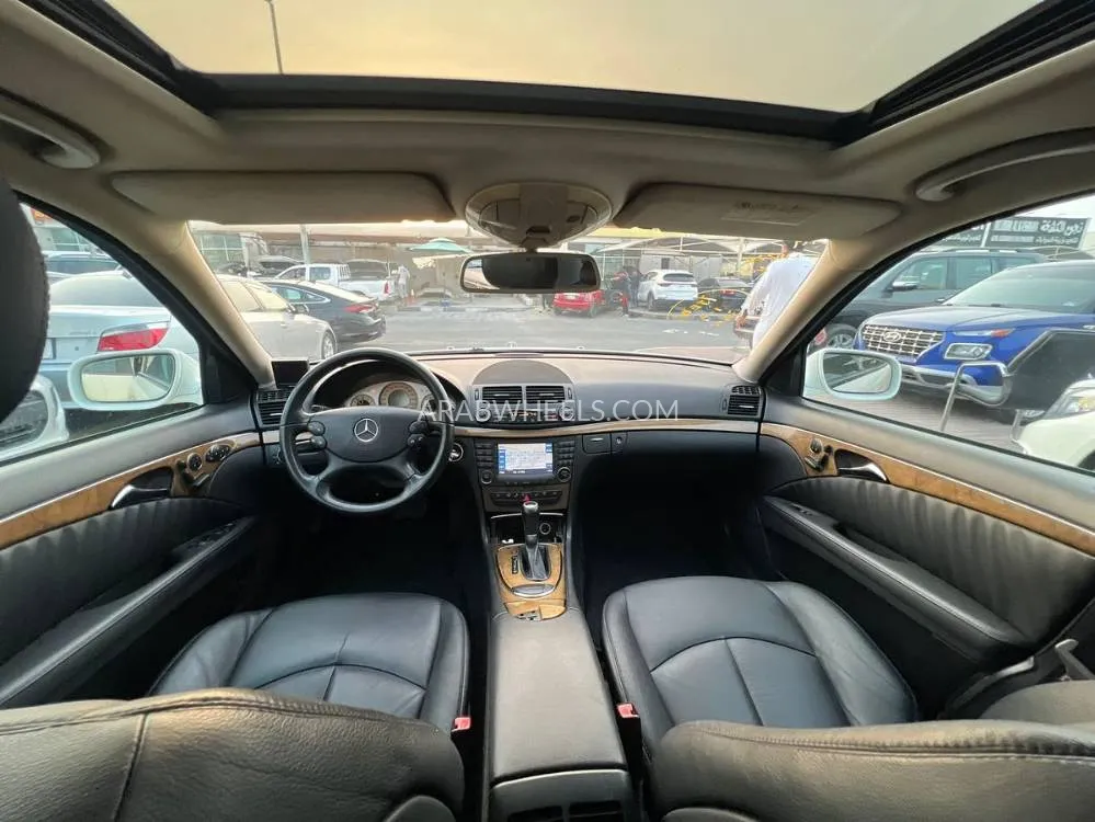 Mercedes Benz E Class 2007 for Sale in Dubai Image-4