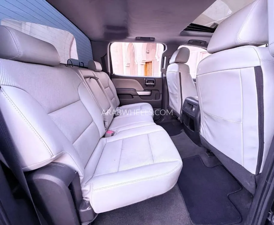 Chevrolet Silverado 2017 for Sale in Ajman Image-11