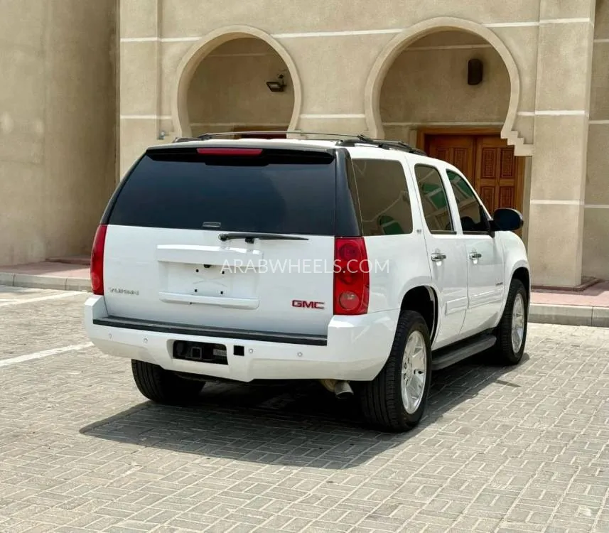 GMC Yukon 2013 for Sale in Ajman Image-13