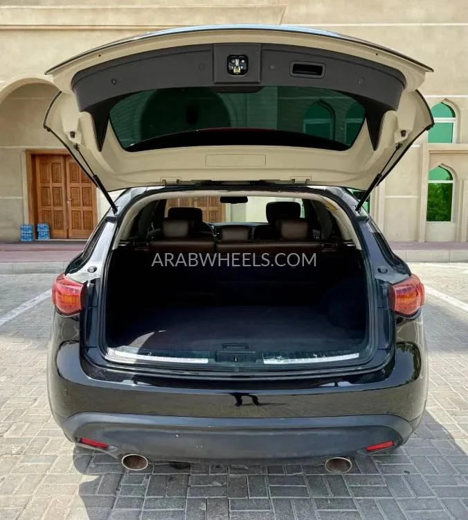 Infiniti FX50 2009 for Sale in Ajman Image-13