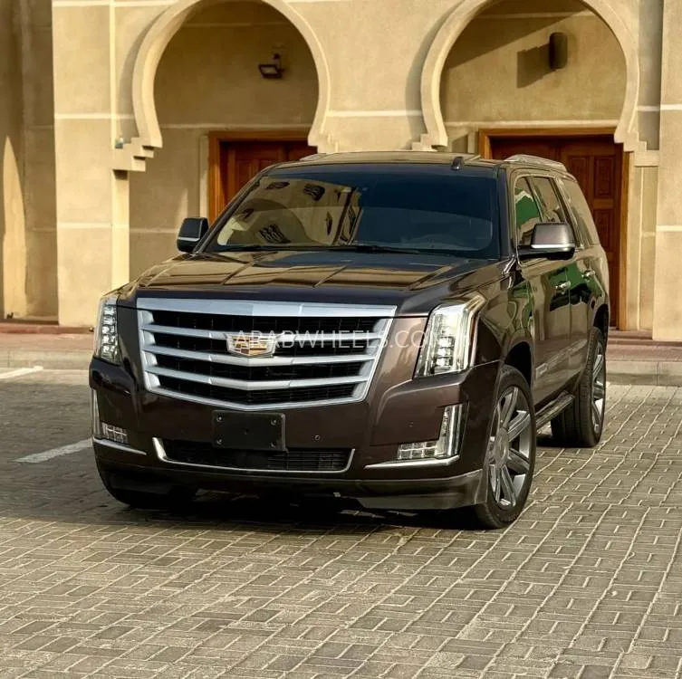 Cadillac Escalade 2016 for Sale in Ajman Image-3