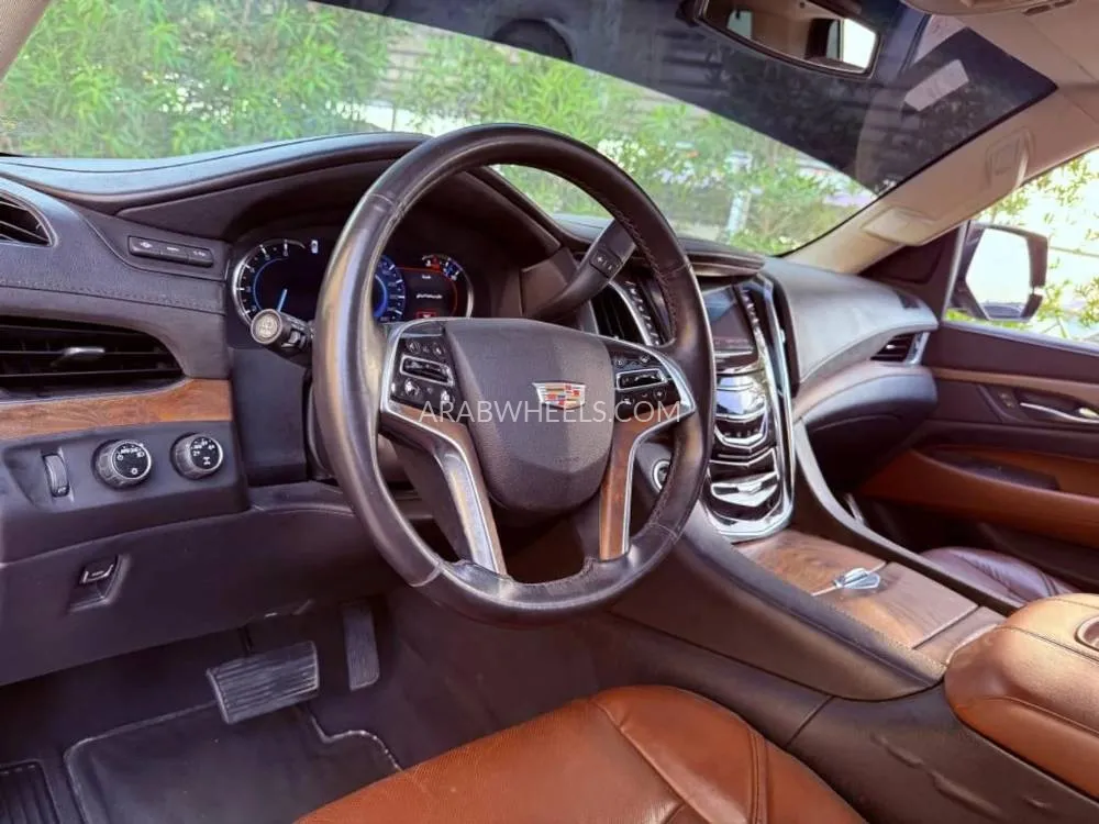 Cadillac Escalade 2016 for Sale in Ajman Image-6