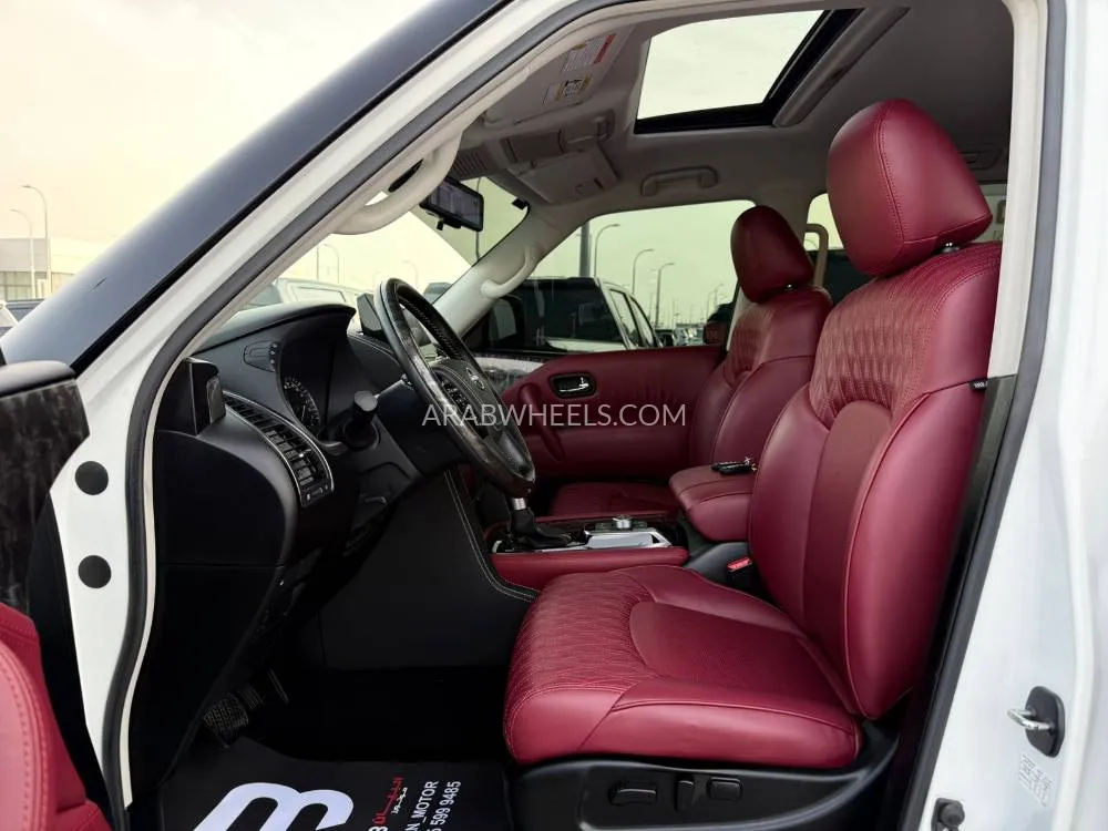 Nissan Patrol 2023 for Sale in Abu Dhabi Image-4