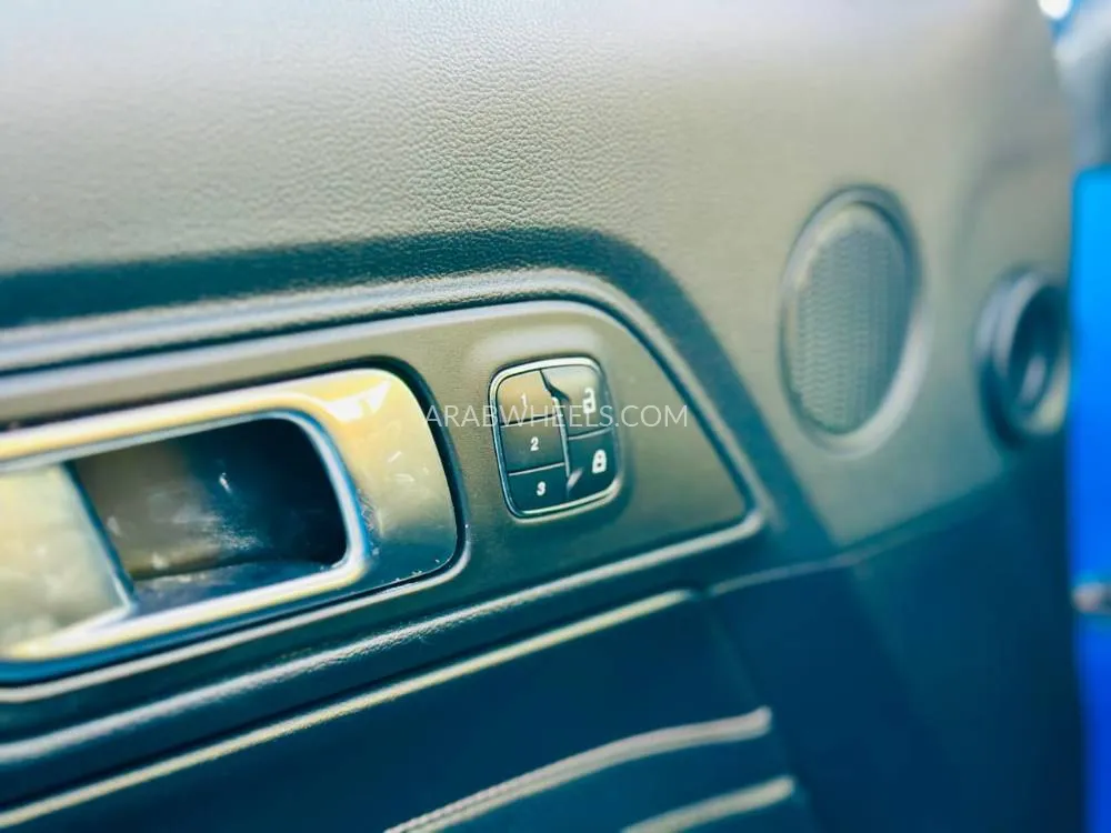 Ford Mustang 2019 for Sale in Sharjah Image-7