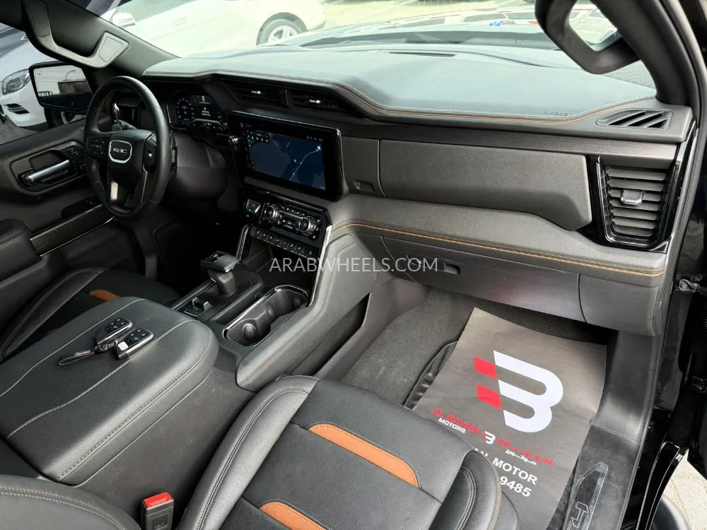 GMC Sierra 2023 for Sale in Abu Dhabi Image-7