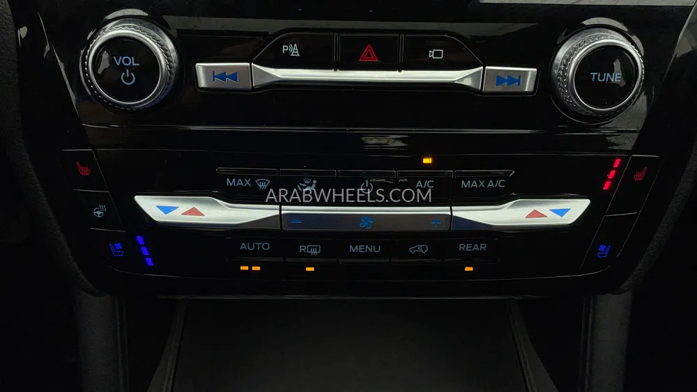 Ford Explorer 2022 for Sale in Dubai Image-63