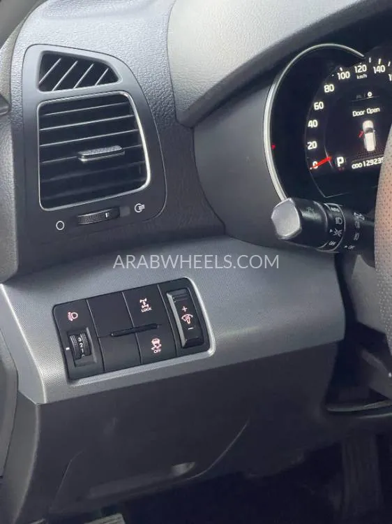 Kia Sportage 2018 for Sale in Ajman Image-7